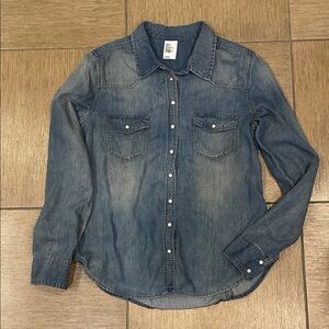 H&M Denim Blue woman’s Shirt with snaps